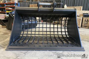 Roo Attachments Brand   2 - 2.7 Tonne Sieve / Shaker / Skeleton Bucket