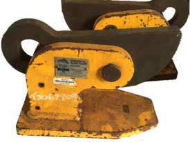 Plate Clamp set Horizontal Lifting  SWL 5 Ton x 50 mm opening Beaver - picture0' - Click to enlarge