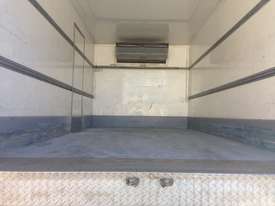 REFRIGERATED TRUCK FREEZER-8x PALLET - picture1' - Click to enlarge
