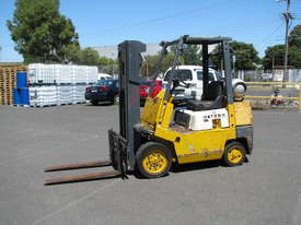 Datsun CPF02 Container Mast Forklift - picture0' - Click to enlarge