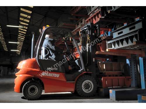 NEW 2.5T MANITOU DIESEL, 2-STAGE 4000MM MAST FROM $17.50 + GST PER DAY