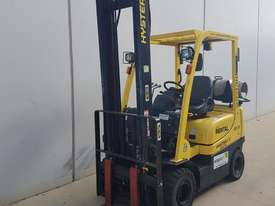 1.8T Forklift - Good Condition - picture2' - Click to enlarge