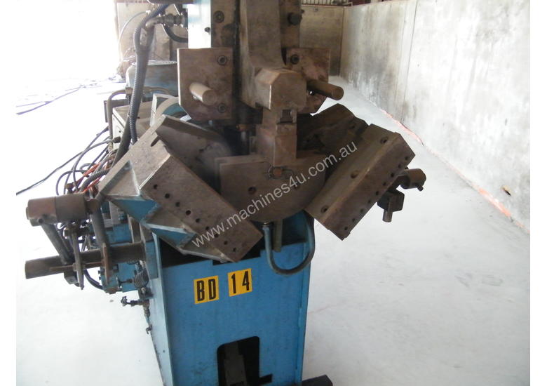 caption pipe tube bender