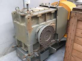 160 kw Geared Motor 110 rpm Output Speed - picture2' - Click to enlarge