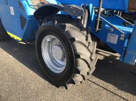 Genie 2006 telehandler 3713 Perkins 4x4 low hours $40000 - picture0' - Click to enlarge