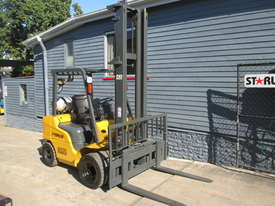 Caterpillar 2.5 ton LPG Used Forklift - picture0' - Click to enlarge