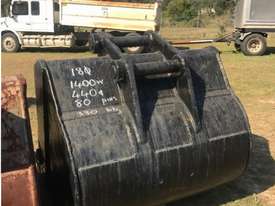 GP Bucket - With Teeth & Side Cutters - 1400MM - picture1' - Click to enlarge