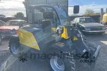 WACKER NEUSON'S LATEST 2025 AIRCAB TH412 Telehandler