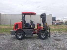 BRAND NEW 2021 SUMMIT 4WD 2 Tonne ROUGH TERRAIN FORKLIFT With 4.5m Mast - picture2' - Click to enlarge