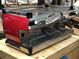 LA MARZOCCO GB5 3 GROUP ESPRESSO COFFEE MACHINE FERRARI RED BLACK CAFE - picture0' - Click to enlarge
