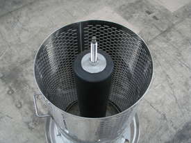 80L Hydropress Water Press Bladder Juicer for Fruit Wine Cider - picture2' - Click to enlarge