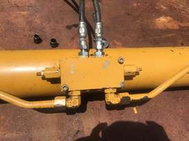 2 Stage Hydraulic Rams (Brand new) (Many Available) - picture2' - Click to enlarge