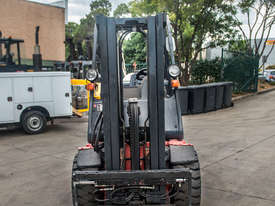 3.5 T Linde H35T-03-500 - picture0' - Click to enlarge