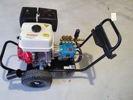 13HP Honda Cat Pump - picture0' - Click to enlarge