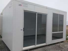 4.8m x 3.0m Mini Sales Office  - picture0' - Click to enlarge