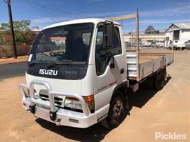 2003 Isuzu NKR - picture2' - Click to enlarge