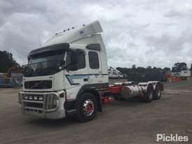 2005 Volvo Fm - picture2' - Click to enlarge