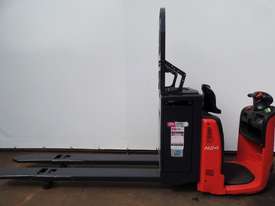 Used Forklift:  N24HP Genuine Preowned Linde 2.4t - picture0' - Click to enlarge