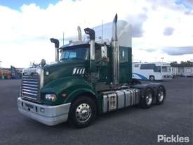 2015 Mack Trident - picture2' - Click to enlarge