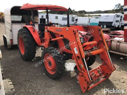 Kubota M7040