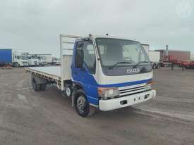 Isuzu NQR450 - picture0' - Click to enlarge