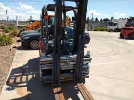 2018 TOYOTA 35J FORKLIFT - picture0' - Click to enlarge