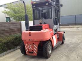 8.0T Diesel Counterbalance Forklift  - picture1' - Click to enlarge