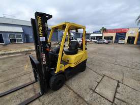 Hyster H2.0TXS container entry 2t forklift - picture0' - Click to enlarge