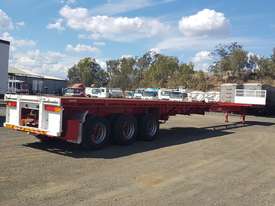 Barker Semi Flat top Trailer - picture2' - Click to enlarge