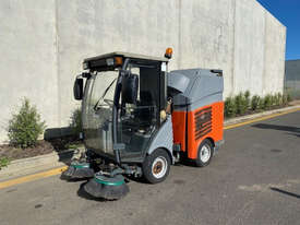 Hako Citymaster 300 Sweeper Sweeping/Cleaning - picture0' - Click to enlarge