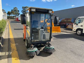 Hako Citymaster 300 Sweeper Sweeping/Cleaning - picture1' - Click to enlarge