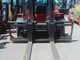 Linde 12000kg Diesel Forklift with 3700mm Mast, Sideshift & Fork Positioner - picture0' - Click to enlarge