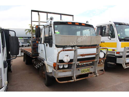 Mitsubishi 1992 FK 417 Tray Top Cab Chassis Truck