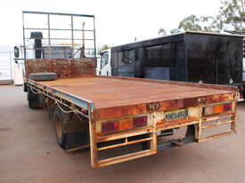 Mitsubishi 1992 FK 417 Tray Top Cab Chassis Truck - picture2' - Click to enlarge