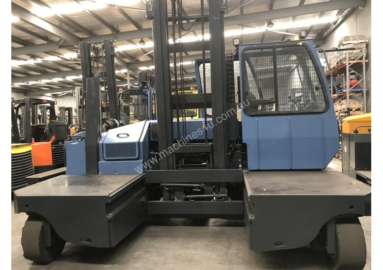 caption 5.0T LPG Multi-Directional Forklift