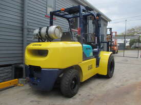 Komatsu 4.5 ton LPG Used Forklift #1584 - picture2' - Click to enlarge
