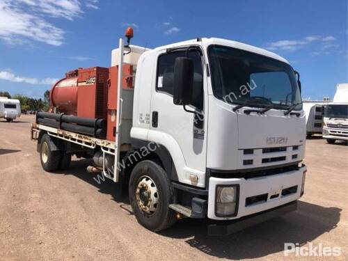 2010 Isuzu FVR 1000 MWB