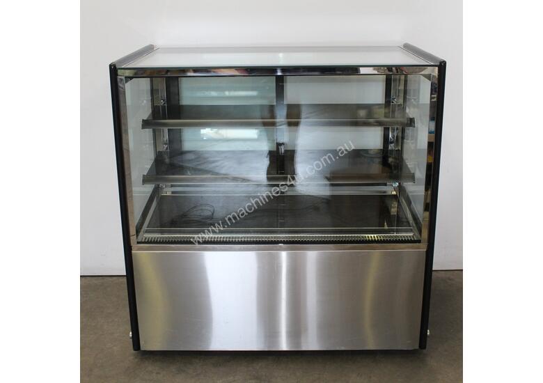 caption Polar GG217-A Refrigerated Display