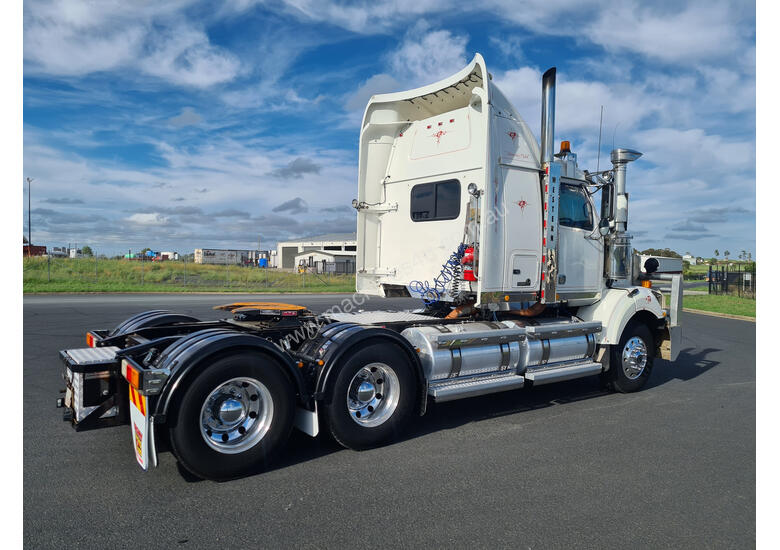 caption Western Star 4864FX Primemover Truck