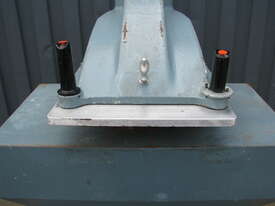 Clicker Press Die Cutter - USM - picture0' - Click to enlarge