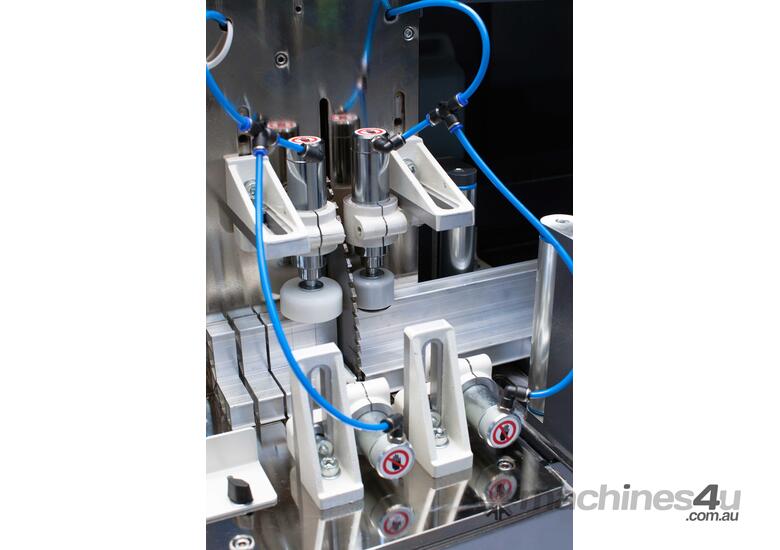 caption OZ AMCHINE Auto saw DELTA III