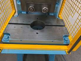 John Heine 202A Ser 3 Incline Press, 17 ton - picture2' - Click to enlarge