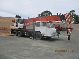 22.5 tonne truck crane - picture0' - Click to enlarge