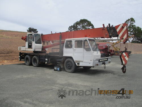 22.5 tonne truck crane