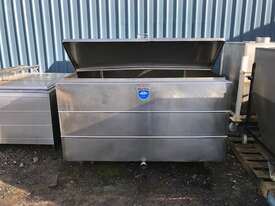 2,750ltr Jacketed Stainless Steel Tank - picture1' - Click to enlarge