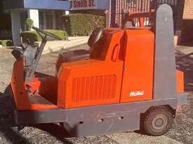 Hako Jonas 1450 Ride-On Sweeper - picture0' - Click to enlarge