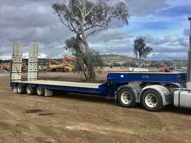 AAA trailers 3 axle tri axle lowloader - picture1' - Click to enlarge
