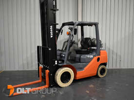 Toyota 2.5 Tonne Forklift LPG 2 Stage Mast 4500mm Lift Height 2016 Model Markless Tyres Low Hours - picture0' - Click to enlarge