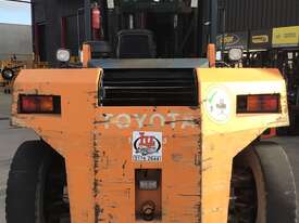 LOOK 11.5 TON TOYOTA FORKLIFT - picture0' - Click to enlarge