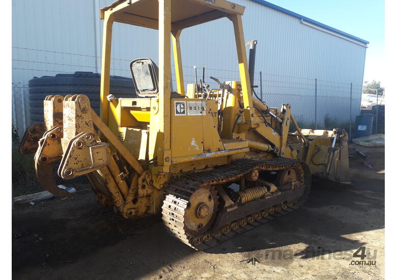 Used Caterpillar 931B Crawler Loader in , Listed on Machines4u